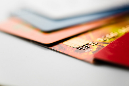新闪付可以刷信用卡吗？答案当是可以的！